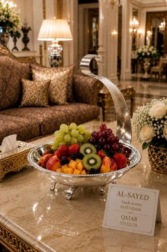 Silver stand, 31 cm diameter