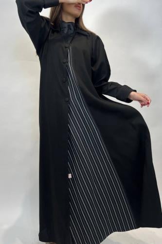 A30-عباية سوداء انيقة مقفلة بأزرير ا