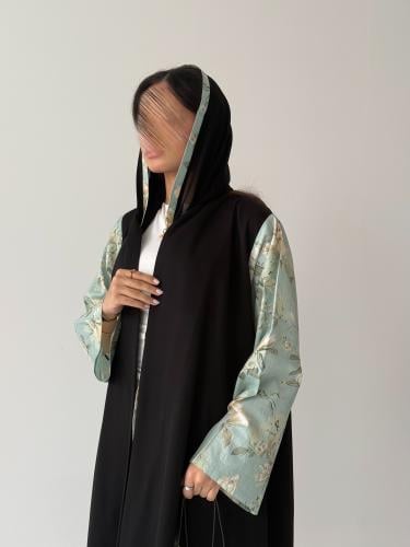 A65-عباية سوداء بكم قطن هندي مشجر