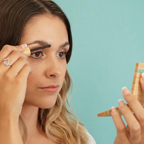 جل ماسكارا للحواجب