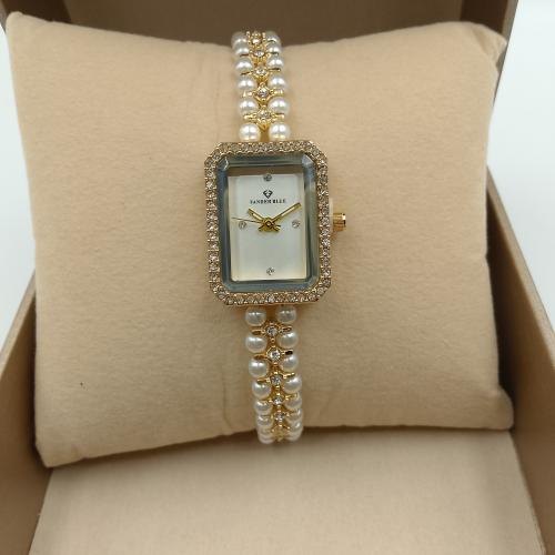 ساعة سهرة مستطيلة من فاندربلو