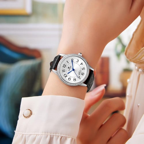 ساعة فاخرة بتاريخ سير جلد نسائية من ماكسويل