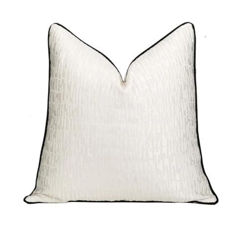 كوشن اوف وايت تحديد اسود