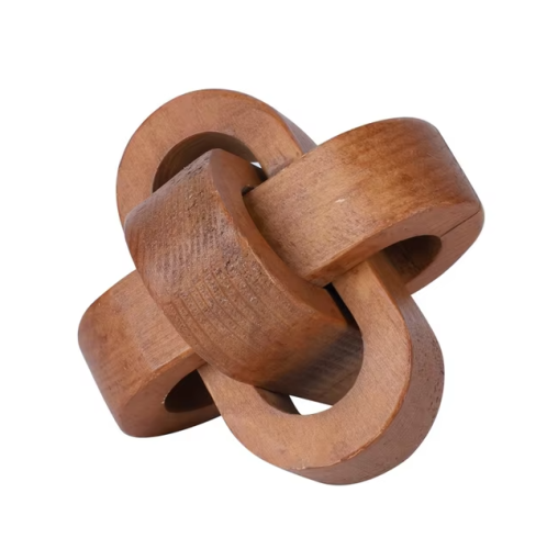 ديكور خشب بني