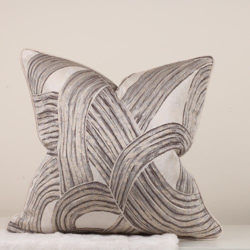 كوشنز رمادي ابيض