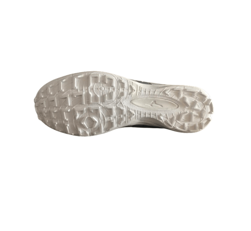 حذاء كرة قدم ميزينو