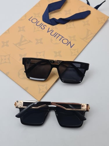 نظارات لويس