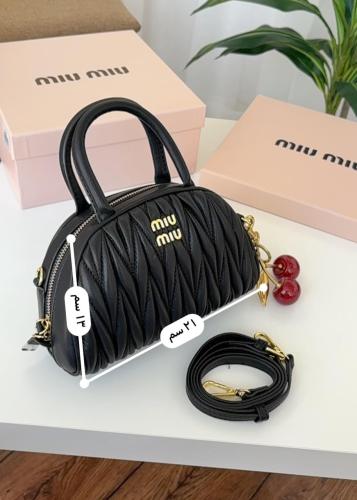 شنط ميو ميو