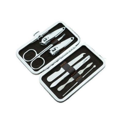 مجموعة العناية بالأظافر