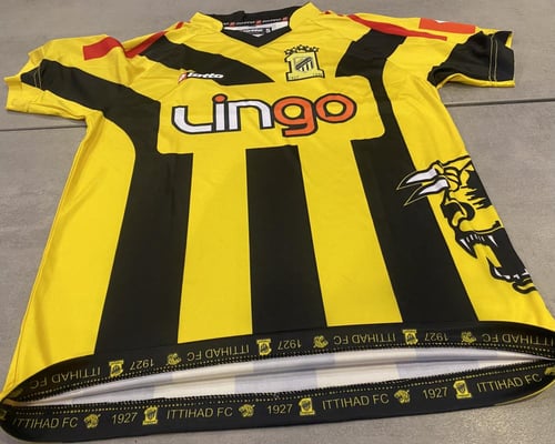 تيشيرت الاتحاد الأساسي موسم 2005