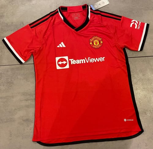 تيشيرت مانشستر يونايتد الأساسي 2024