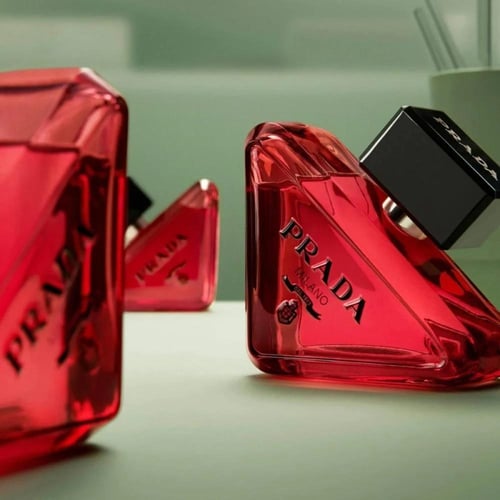 عطر بارادوكس راديكال ايسانس من برادا اودو بارفيوم...