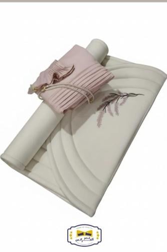 طقم صلاه سجاده طبي مع شرشف وسبحه