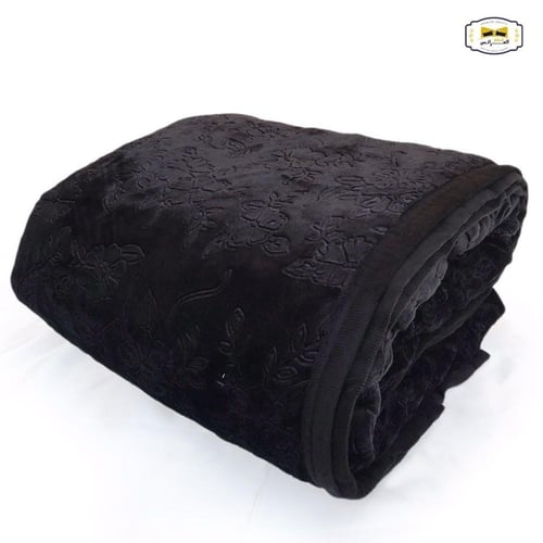 بطانية مزخرفه بنقشة كلاسكيه نفرين