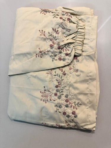 شرشف صلاة سحاب مطرز