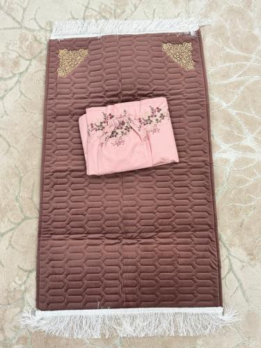 طقم سجاده مع شرشف مسكر
