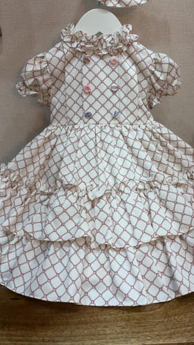 فستان انيق وجميل