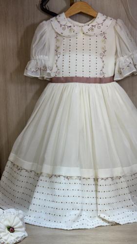 فستان بوال سويسري مُطرّز