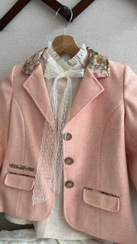 طقم جاكيت وتنوره