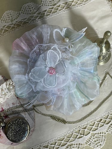 طوق فراشة العيد