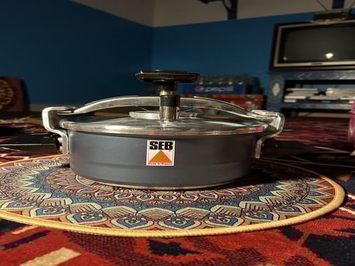 كاتم ٣ لتر ونص مقاس نادرمفلطح صيني لون فخم معدل سب