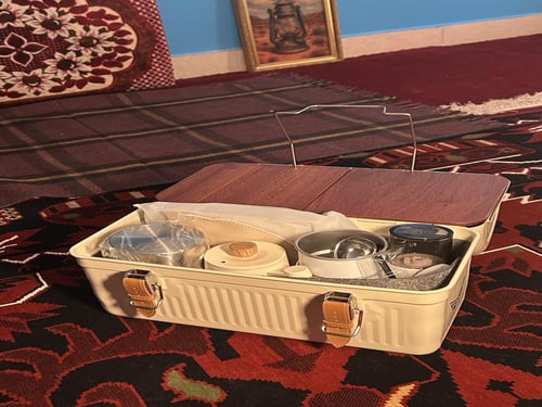 صندوق v60 اوف وايت