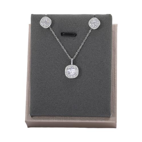 تعليقة مع حلق زركون فضي من فايلت