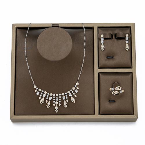 نص طقم زركون مكس من فايلت