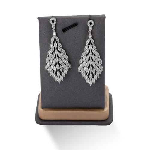 حلق زركون فضي من ماركة فايلت