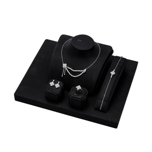 نص طقم فضي زركون من ماركة فايلت