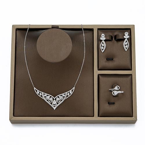 نص طقم زركون فضي من فايلت