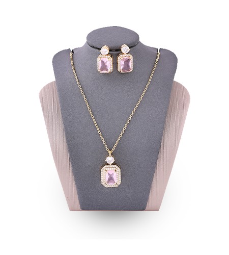 تعليقة مع حلق زركون ذهبي فص وردي من ماركة فايلت