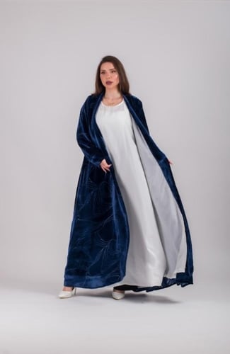 عباية مخمل 178#