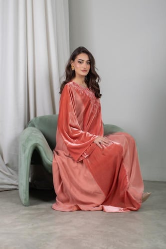 جلابيه مخمل حرير وحرير مغسول 240#