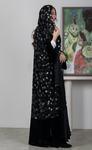 عبايه مخمل بشت 228#