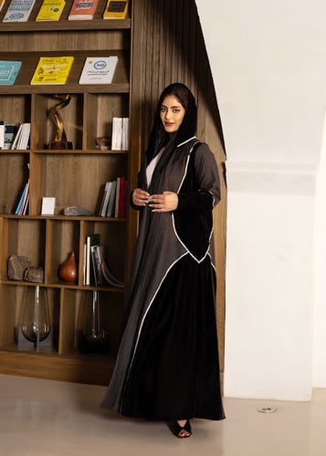 عبايه صوف ومخمل 133#