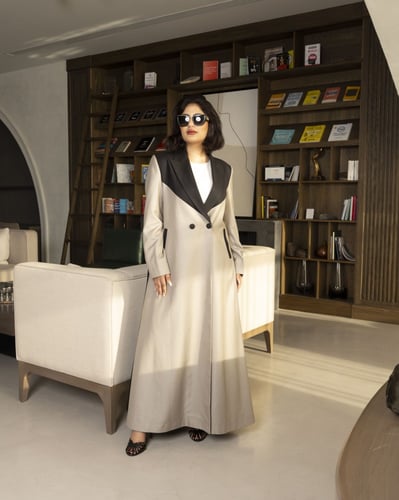 عبايه بليزر كتان 137#