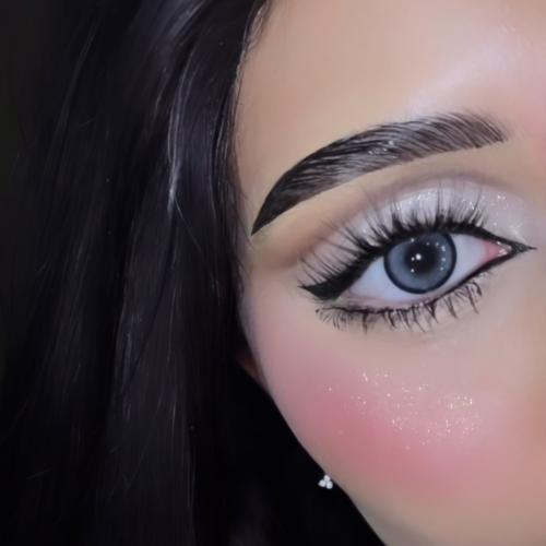 عدسات بيبي غري