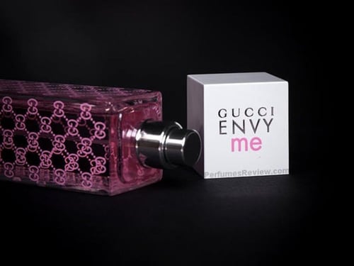 عطر قوتشي انفي مي تواليت النسائي 100مل