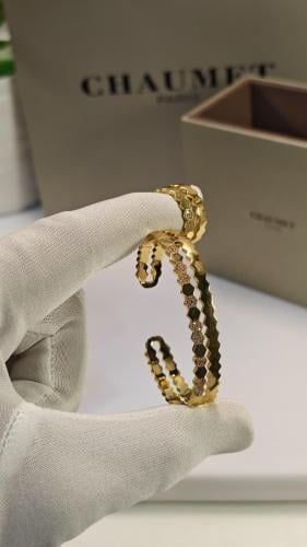 اكسسوار مع ملحقات الماركه