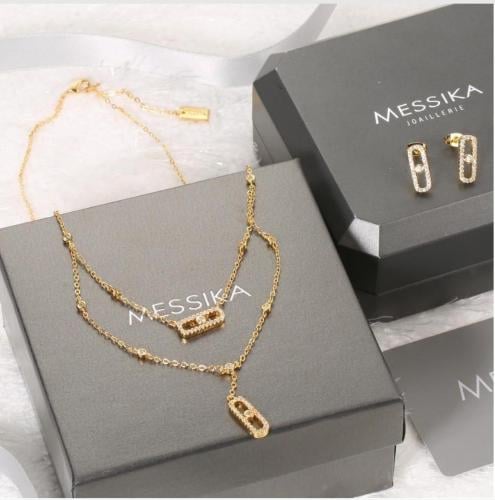 طقم سلسال مع ملحقات الماركه