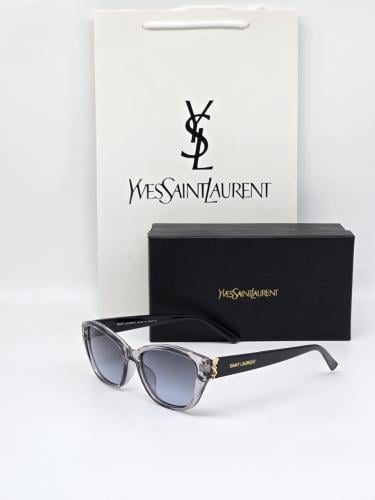 نظارات نسائي مع ملحقات الماركه