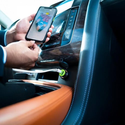 شاحن سيارة بي دي قوي بقوة 30 واط