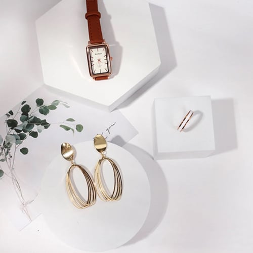 دعائم هندسية لون أبيض من الفوم المجموعة 8 قطع