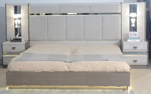 غرفة نوم تاج