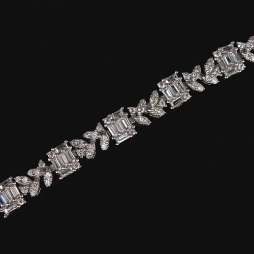 اسورة فضة نسائية