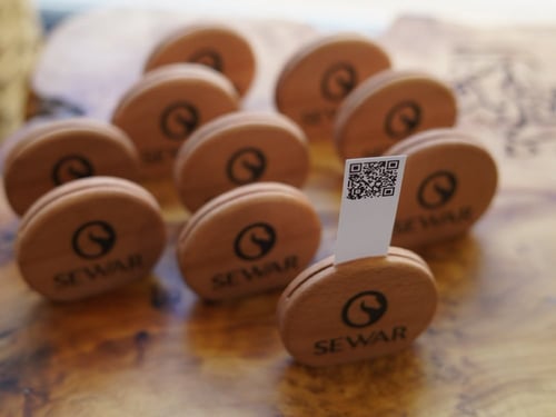 خشبية تعريفية أشكال مختلفة