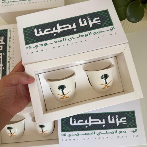10 بوكسات فنجالين قهوه سعوديه مع ثيم اليوم الوطني