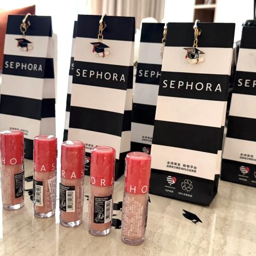 هدية التخرج قلوس سيفورا رقم 02 Sephora Outrageous...