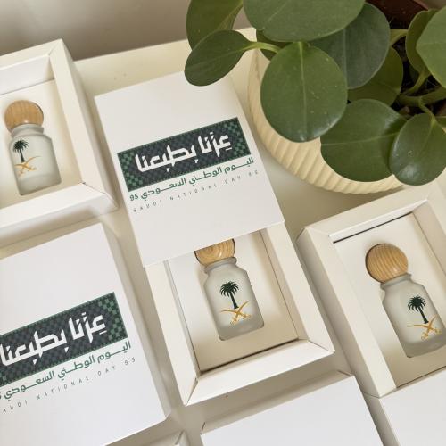 10 حبات عطور المسك للجنسين 30 مل مع ثيم اليوم الوط...